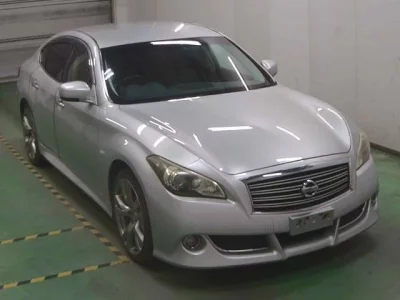 Nissan FUGA  с аукциона в Японии