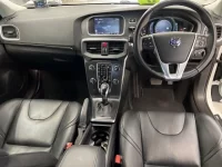 Volvo V40 лот № 5552 оценка 3.5  с аукциона в Японии 4