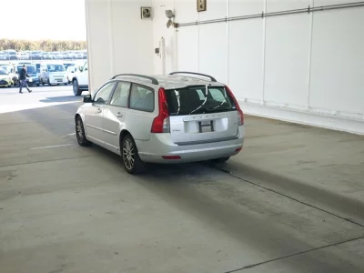 Volvo V50