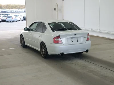 Subaru LEGACY B4