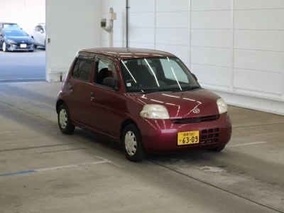 Daihatsu Esse