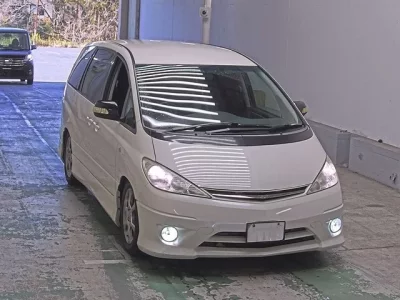 Toyota ESTIMA  с аукциона в Японии