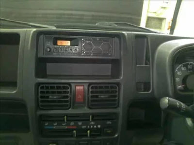 Nissan CLIPPER TRUCK