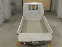 Isuzu ELF лот № 4717 оценка R  с аукциона в Японии 5