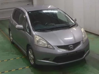 Honda FIT  с аукциона в Японии