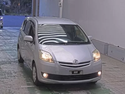 Toyota PASSO SETTE  с аукциона в Японии