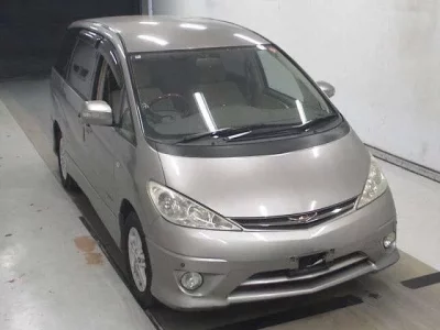 Toyota ESTIMA  с аукциона в Японии