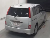 Toyota ISIS лот № 5061 оценка 3  с аукциона в Японии 3