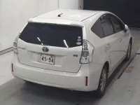 Toyota PRIUS ALPHA лот № 5063 оценка 3.5  с аукциона в Японии 3