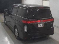 Nissan ELGRAND лот № 5066 оценка 3  с аукциона в Японии 1