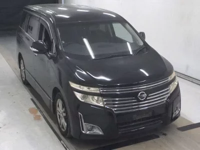 Nissan ELGRAND  с аукциона в Японии