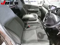 Nissan CARAVAN VAN лот № 1071 оценка 3  с аукциона в Японии 4