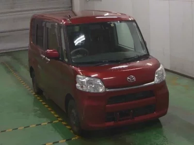 Daihatsu TANTO  с аукциона в Японии