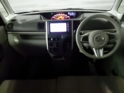 Daihatsu TANTO  с аукциона в Японии