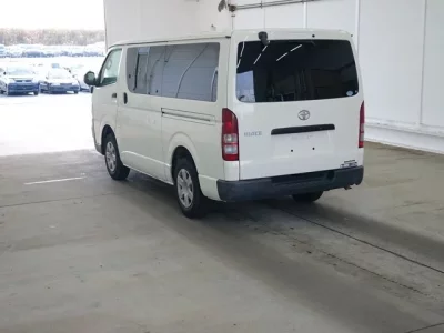 Toyota HIACE VAN  с аукциона в Японии