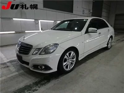 Mercedes-Benz E CLASS  с аукциона в Японии