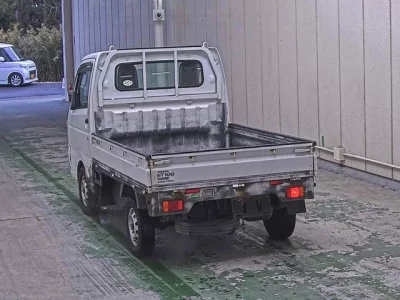 Nissan CLIPPER TRUCK