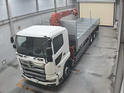 Hino TRUCK