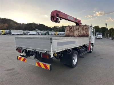 Isuzu ELF  с аукциона в Японии