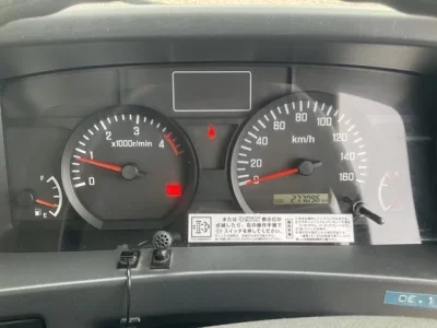 Isuzu ELF  с аукциона в Японии