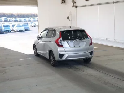 Honda FIT  с аукциона в Японии