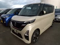 Nissan ROOX лот № 5563 оценка R  с аукциона в Японии 2