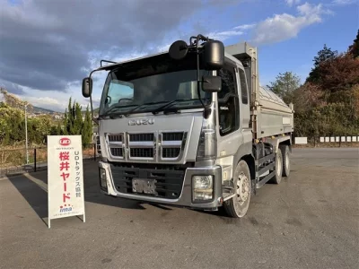 Isuzu TRUCK