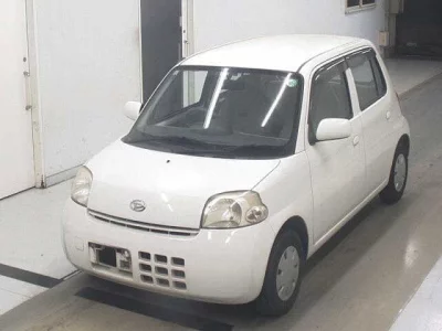Daihatsu Esse