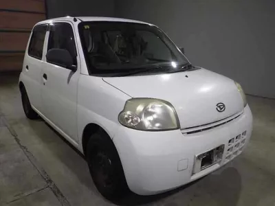 Daihatsu Esse  с аукциона в Японии
