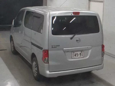 Nissan NV200  с аукциона в Японии