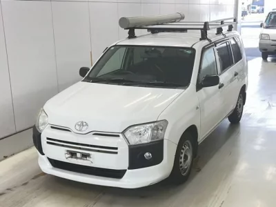 Toyota SUCCEED  с аукциона в Японии