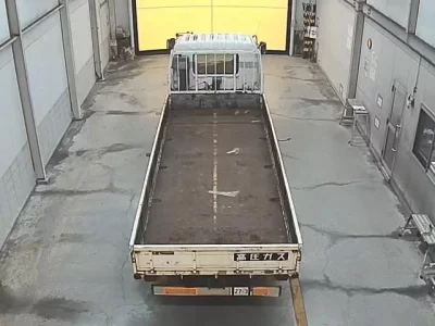 Isuzu FORWARD  с аукциона в Японии