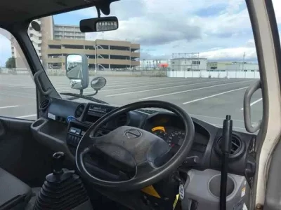 Hino DUTRO  с аукциона в Японии