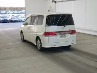 Honda STEP WAGON лот № 2440 оценка 3.5  с аукциона в Японии 1