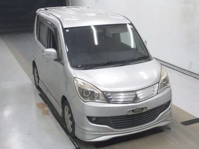 Mitsubishi DELICA D2