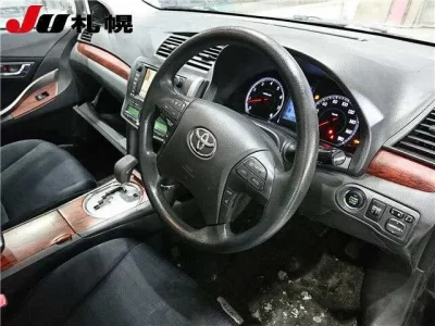 Toyota ALLION  с аукциона в Японии