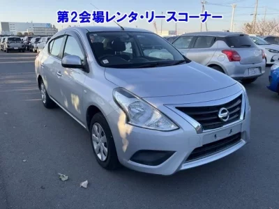 Nissan TIIDA LATIO  с аукциона в Японии