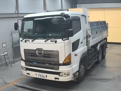 Hino TRUCK