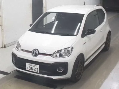 Volkswagen UP  с аукциона в Японии