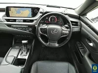 Lexus ES лот № 38 оценка 4  с аукциона в Японии 4