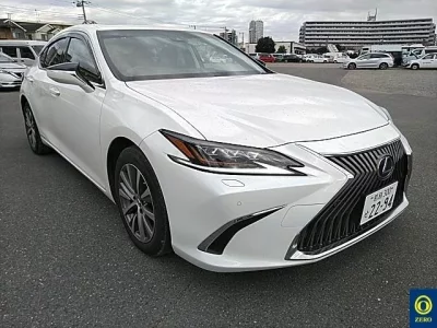 Lexus ES  с аукциона в Японии