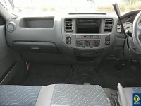 Nissan CARAVAN BUS лот № 37 оценка 4  с аукциона в Японии 5