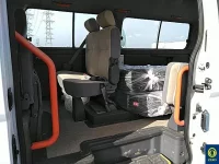 Nissan CARAVAN BUS лот № 37 оценка 4  с аукциона в Японии 7