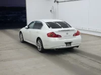 Nissan SKYLINE лот № 2512 оценка 4  с аукциона в Японии 1