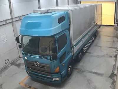 Hino TRUCK