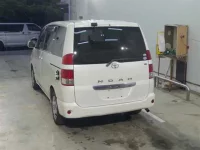 Toyota NOAH лот № 298 оценка 3.5  с аукциона в Японии 1