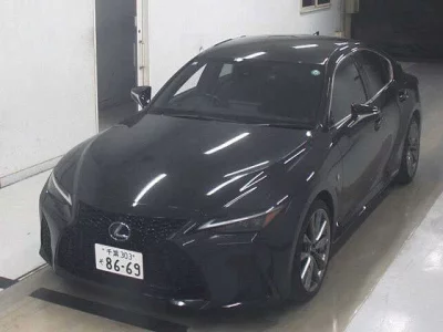 Lexus IS
