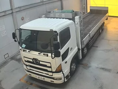 Hino TRUCK