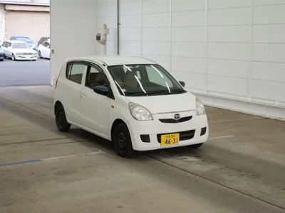 Daihatsu MIRA  с аукциона в Японии