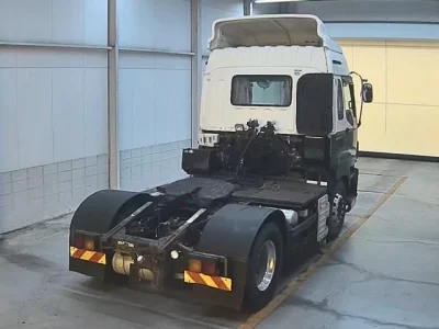 Isuzu TRUCK